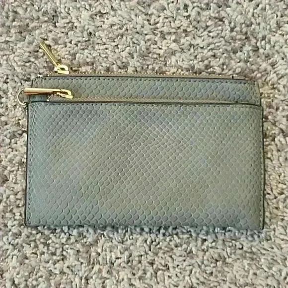 Faux Snakeskin Wallet - Picture 1 of 4